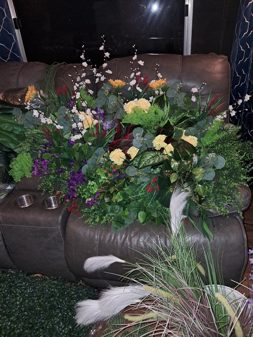 Artificial Greenery Arrangement - Green